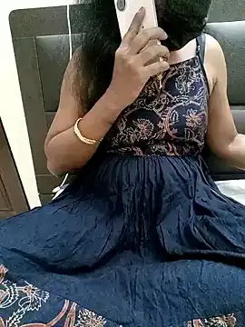 Tamil_Vishalini